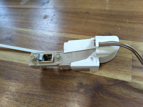 Original Miele Waschmaschine Türschloss Teil Nr. 259284