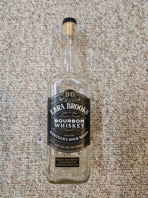 EZRA BROOKS Kentucky Straight BOURBON WHISKEY Sour Mash 750ml