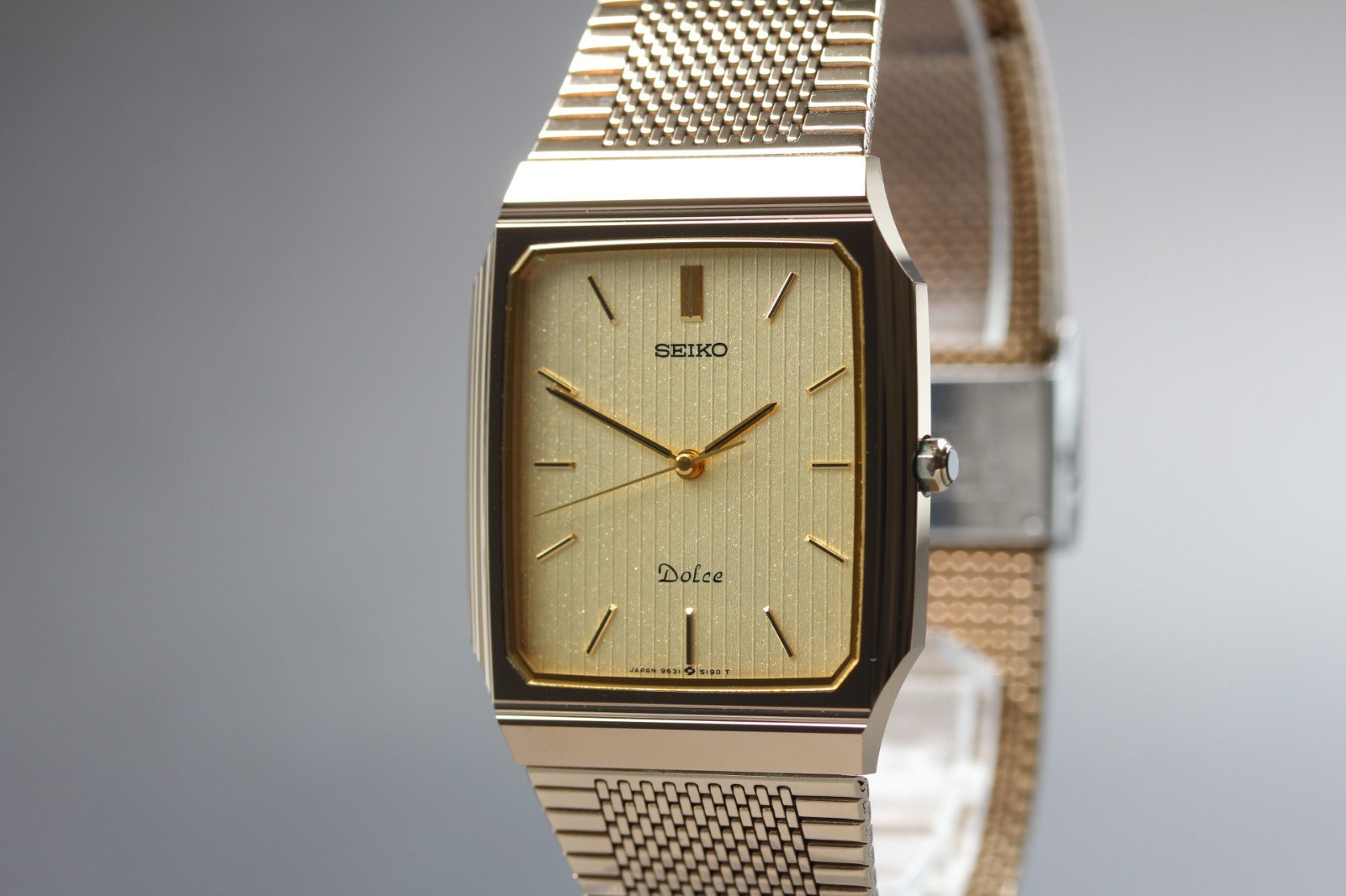 SEIKO Dolce 9531-5160 Gold Tank Quartz Vintage Mens Watch NEAR MINT From JAPAN