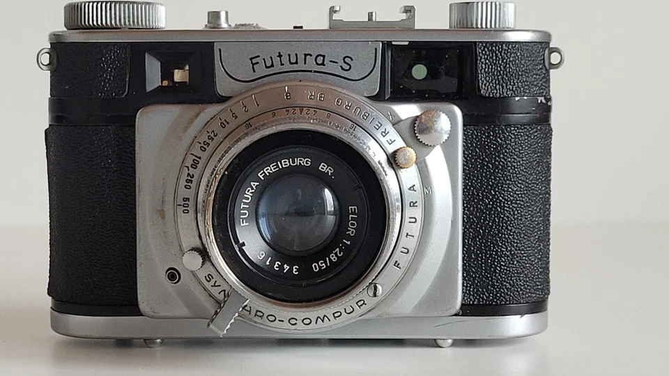 Seltene Futura C mit Futura Elor 2,8 /50 Objektiv, Sonnenblende, UV Filter, BT - Bild 2 von 4
