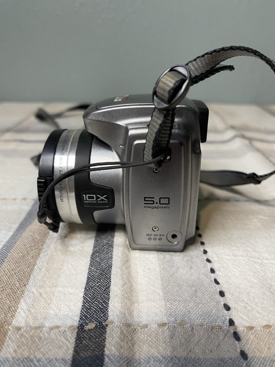 Kodak EasyShare Z740 5.0MP Digital Camera - Silver for sale online