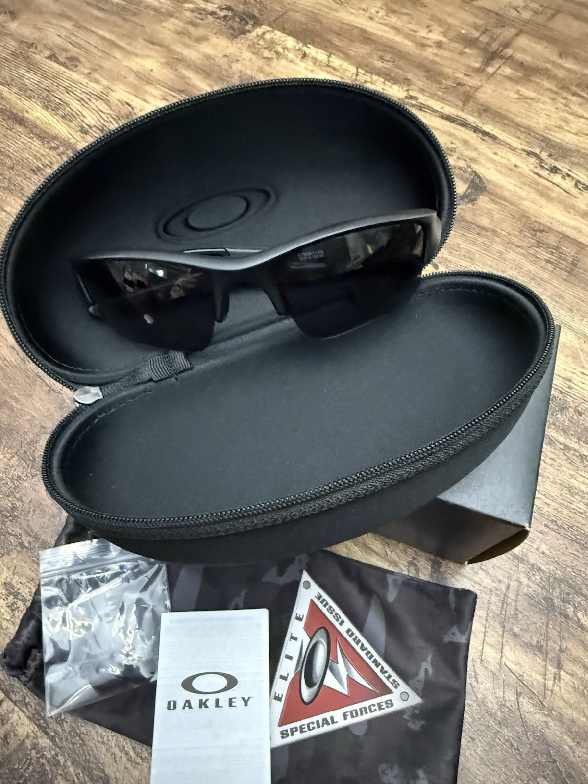 Oakley Flak Jacket XLJ OO9009 Sunglasses Matte Black, Grey