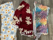 Women  s Cover Up Lot size S/M Swimwear Cover Ups