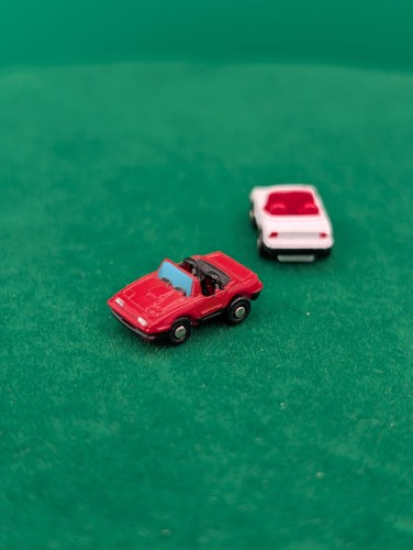 Micro Machines Ultrasmall Mini White & Red Mazda RX-7 Conv. W/Blue Windshield - Picture 5 of 23
