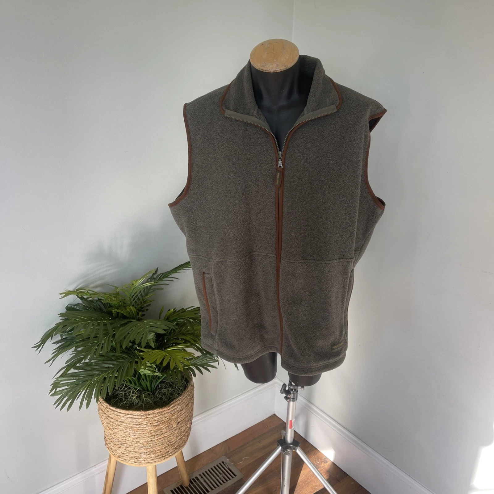 HUCKLECOTE FLEECE VEST MENS SZ 48 FULL ZIP GREEN