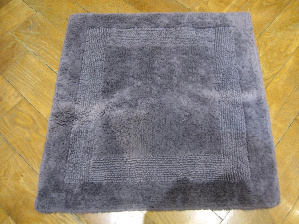 Badezimmer-Teppich zweiseitig "KLEINE WOLKE" d'grau Gr. ca. 60x60 cm f. NEU