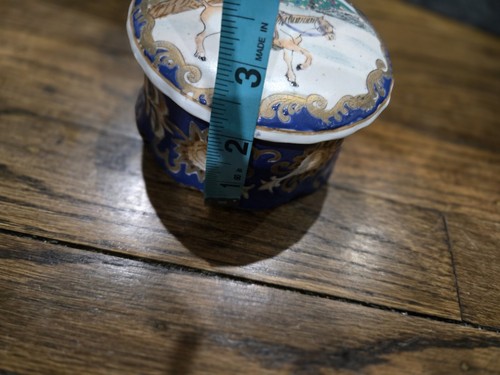 Vintage Chinoiserie Equestrian Porcelain Hand Painted Lid Trinket Jar - Picture 6 of 6