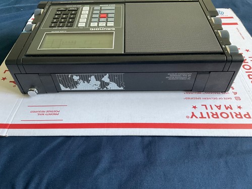 Grundig Satellit 700 AM/FM Shortwave Radio Receiver - Zdjęcie 4 z 7