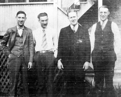 ORIGINAL VINTAGE PHOTO: Men's Group Portrait Male Suits Bow Tie