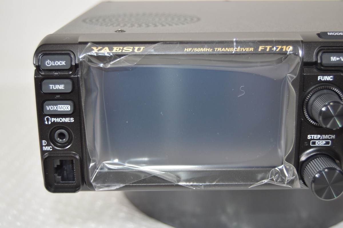 FT-710 AESS HF/50MHz 100W SDR Transceiver W/ SP-40 Original FT-710 AESS HF/50MHz 100W SDR Transceiver W/ SP-40 Original