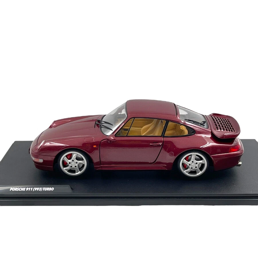 Modellino Auto Solido 1/18 Porsche 911 993 Turbo Arena Red 1997 - Immagine 3 di 4