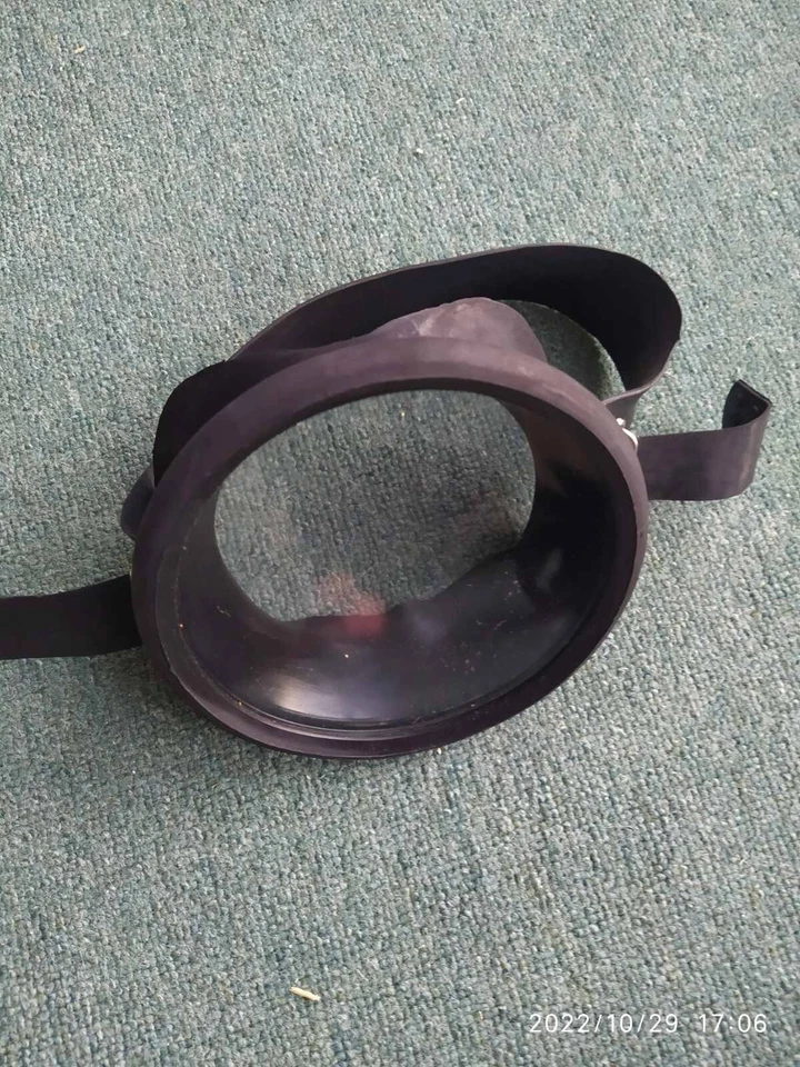 Máscara de buzos vintage de la marina rusa para niños no usada Foto 3 de 3