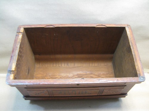Antique White Fiddle Head Treadle Sewing Machine Parts Coffin Top w/ Logo - Picture 8 of 18
