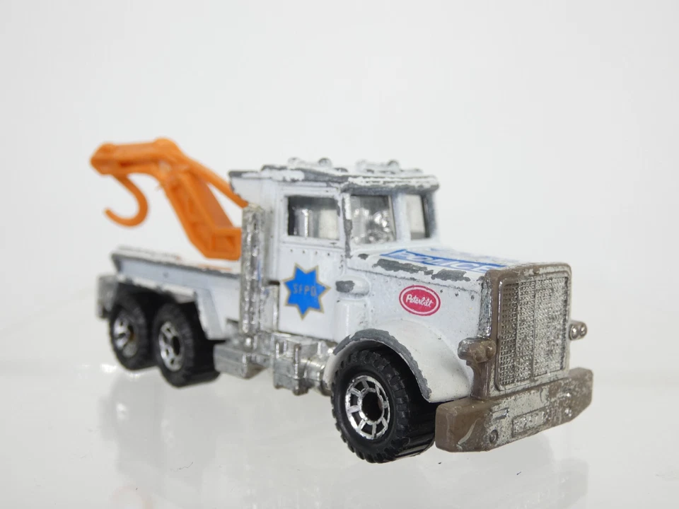 Camión de recuperación Matchbox Peterbilt 1:80 camión de juguete coleccionable de colección Foto 3 de 4