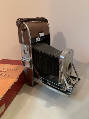 POLAROID Land Camera Model 95, United States made, 1948-1953 POLAROID Land Camera Model 95, United States made, 1948-1953