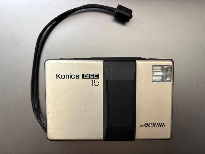 Vintage Konica Disc 15 Auto Focus Disc Film Silver Black Camera Japan made