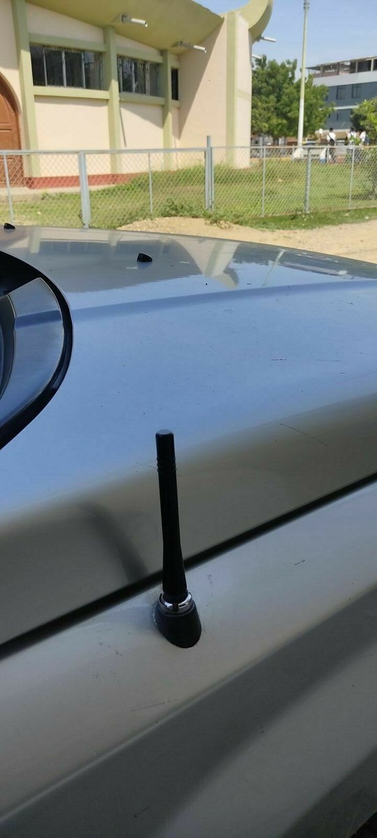 4" Short Black Aluminum Antenna Mast - Direct Fit For 2007-2017 Jeep Patriot