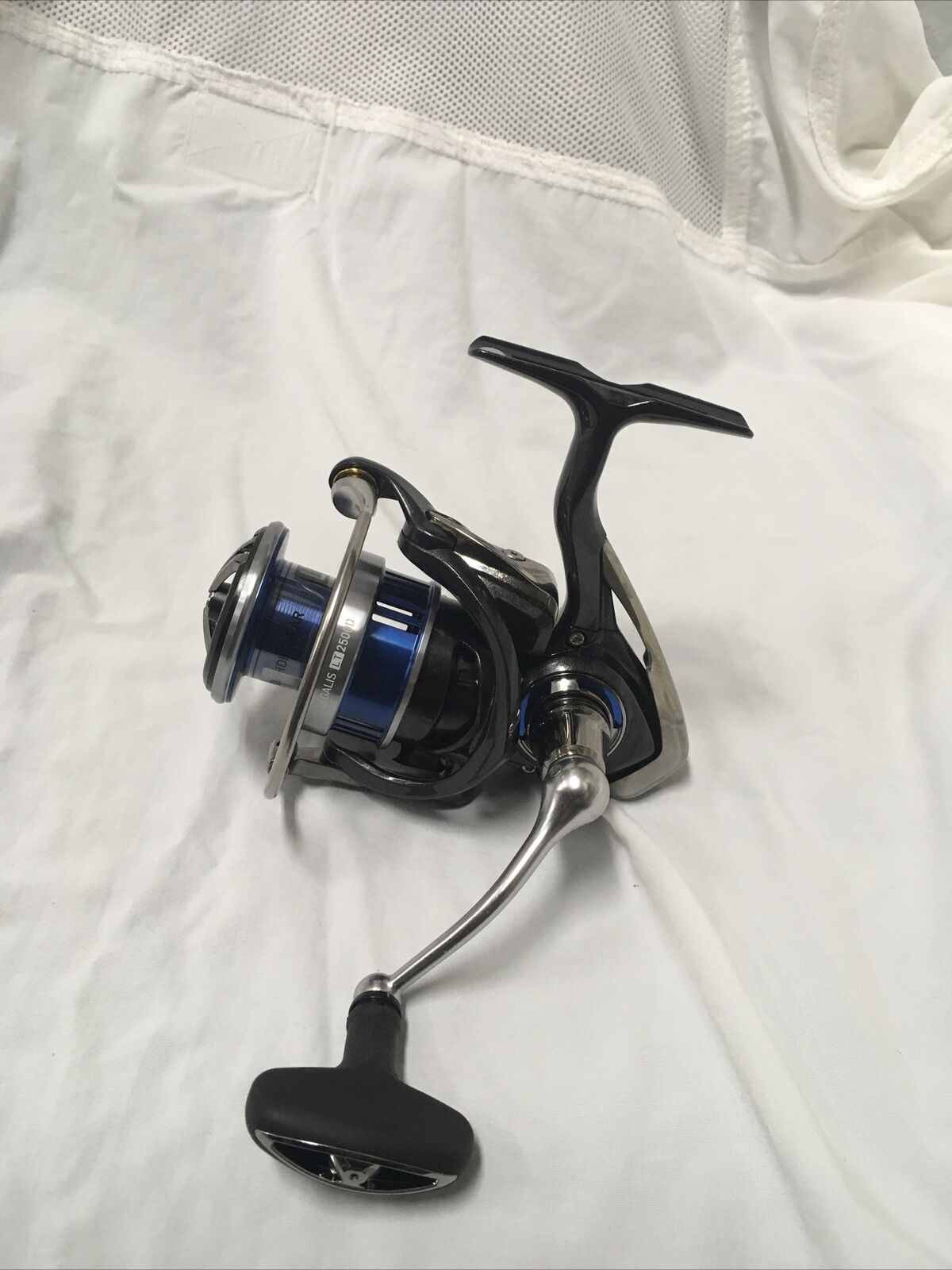 Daiwa Legalis LT 2500D-XH, Sports Equipment, Fishing on Carousell