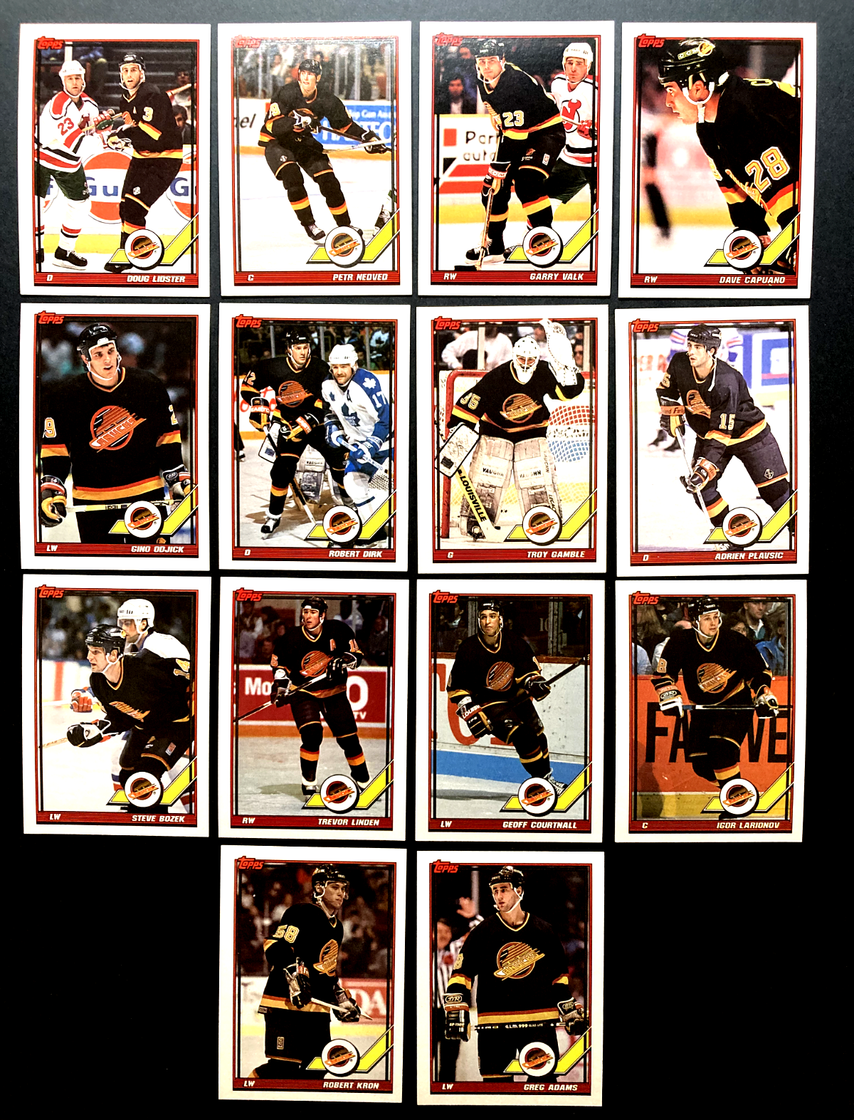 1991-92 Topps Vancouver Canucks Lot of 14 Cards in Excellent A-1 Condition