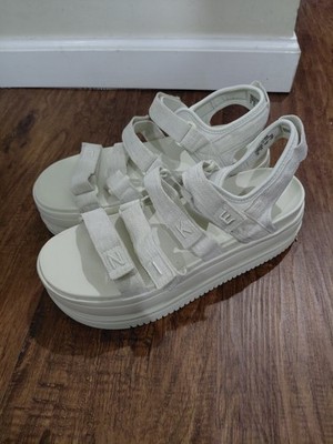 Nike Icon Classic Sandal NA | Ivory   Pure Platinum | Women s Size 10