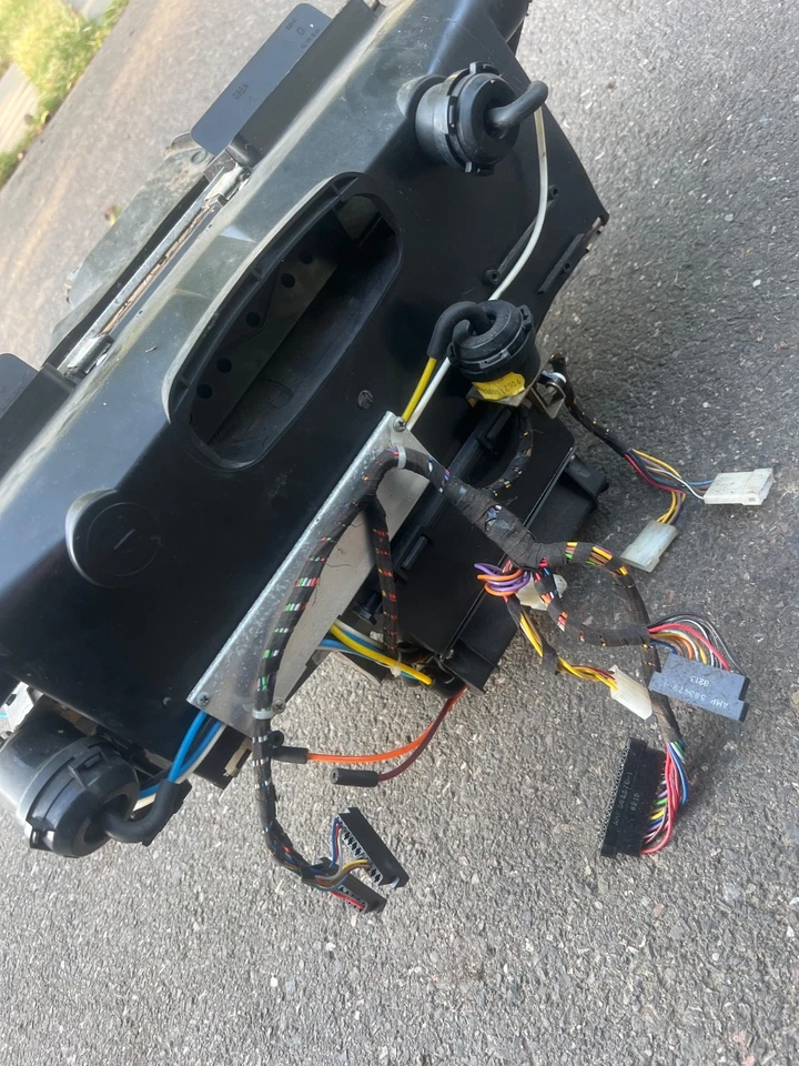 1983 年 PORSCHE 928 S 加热器核心空调暖通空调房屋盒组件 92857322502 — 第 4/4 张图片