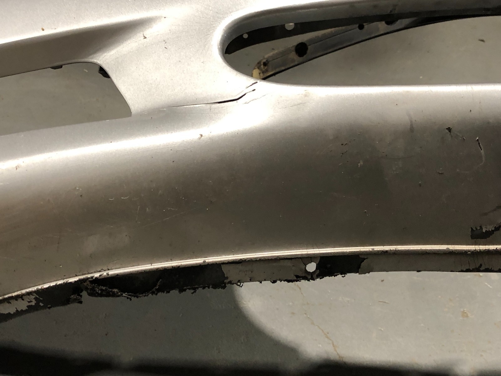 09-13 Maserati Quattroporte M139 Front Bumper Cover GRIGIO TOURING Silver OEM 10
