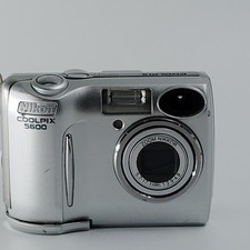 Nikon Coolpix 5600 5.1MP Digital Camera - UNTESTED AS-IS