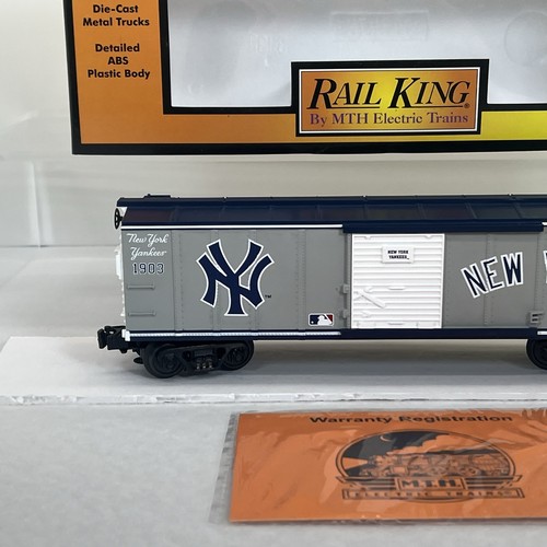 MTH RailKing 30-74179 MLB New York Yankees Boxcar New O O-27 Gauge Baseball - Picture 8 of 14