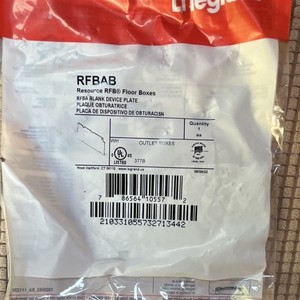 Legrand RFBAB Blank Device Plate Cover for RFB Floor Box, White 1-Gang Qty 1