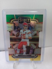 2023 Panini Select Concourse Patrick Mahomes II #49 Green & Yellow Prizm Die-Cut