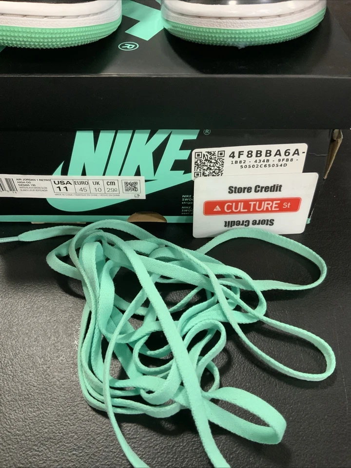 Talla 11 - Air Jordan 1 Retro OG Alto Verde Brillo Foto 4 de 4