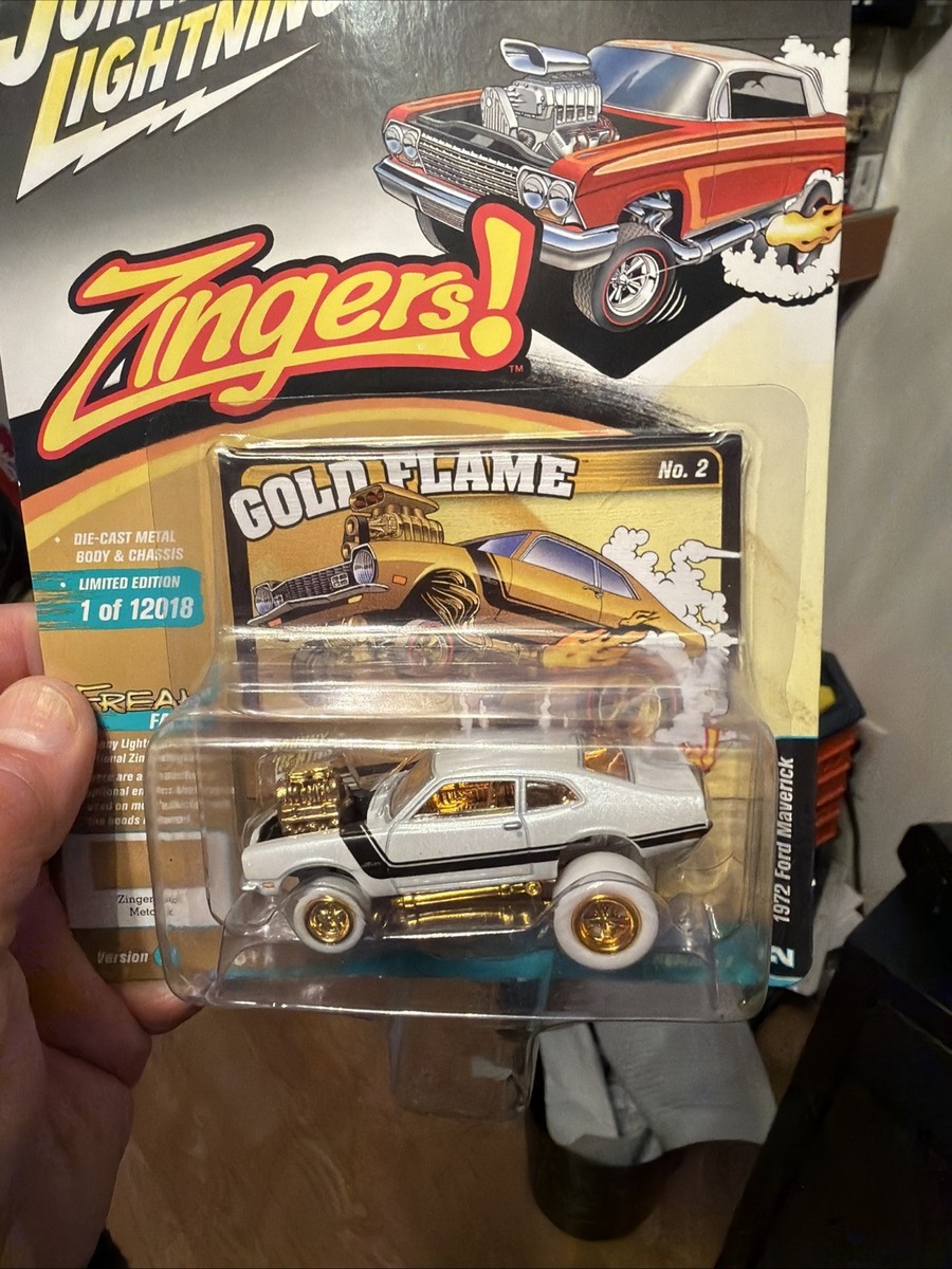 JOHNNY LIGHTNING STREET FREAKS ZINGERS 1972 MAVERICK CHASE WHITE