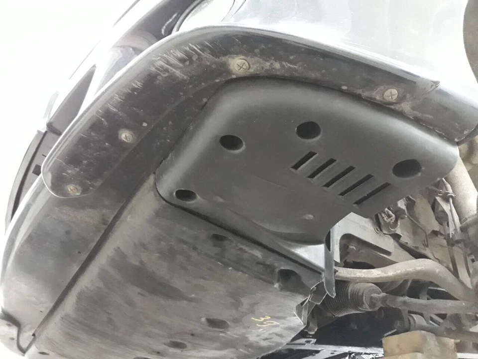 BMW E39 M5 L+R FRONT form M BUMPER SPLASH PANEL LINER TRIM FENDER EOM QUALITY - Image 4 of 4