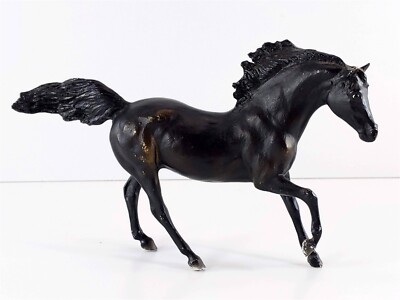 Breyer Model Horse Classics FLICKA BLACK RUNNING HORSE FIGURE 2006