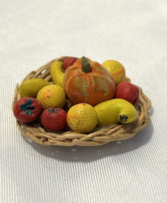 Vintage Dollhouse Artisan Made Fruit On Wicker Basket 1:12 Miniature