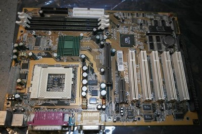 Abit VL6 Sockel 370 ATX Mainboard AGP PCI ISA Audio VIA Apollo PRO 133