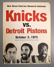 New York Knicks vs Detroit Pistons October 3rd 1975 Scorecard w/ Scorer's Report