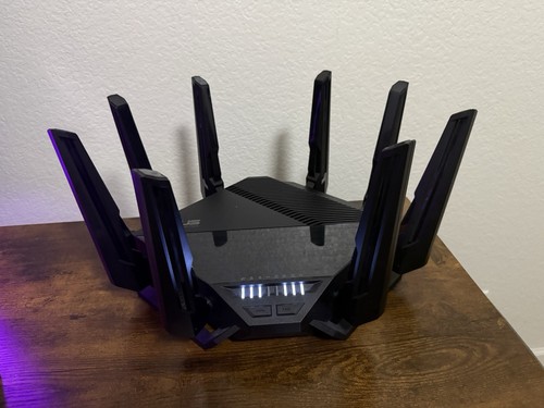 ASUS RT-BE96U Tri-Band Wi-Fi 7 Router - Afbeelding 2 van 5