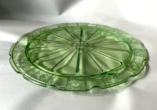 Jeanette Glass Co. "Doric" Green 1930's Depression Glass Footed Cake Plate ~ EUC