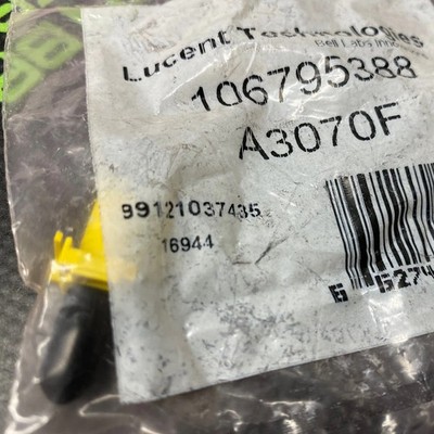 106795388 A3070F - LUCENT - ST FIBER OPTIC ATTENUATOR SINGLE MODE, 15DB