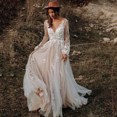 Vintage Boho Wedding Dresses Long Sleeve Lace Long Bride Dress Beach V Neck 