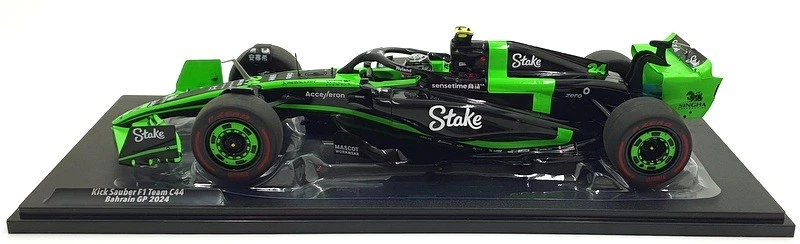 Solido escala 1/18 diecast S1814101 - Kick Sauber #24 F1 Team C44 Bahrain GP 2024 Foto 4 de 4