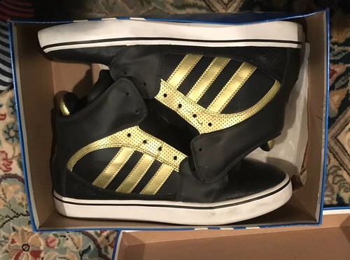 EUC Originals Adidas Hillsdale BLACK AND GOLD Men Size 10.5