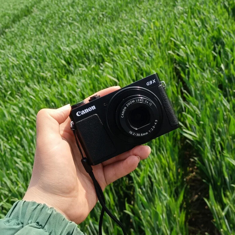 Canon PowerShot G9X Mark II 20.1MP 3x optical zoom Digital Camera