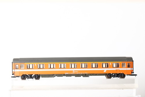 Roco H0 Personenwagen ÖBB 1. Kl. 61 81 19-71 011-8 Amoz  orange  (339407) | Zustand: Gebraucht