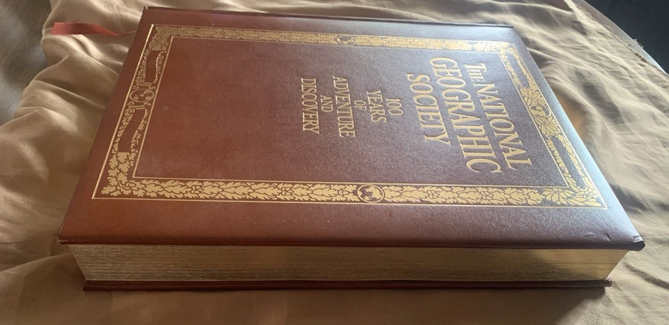 National Geographic 100 Years [Leather  1997]Gilt Edge Foto 4 de 4