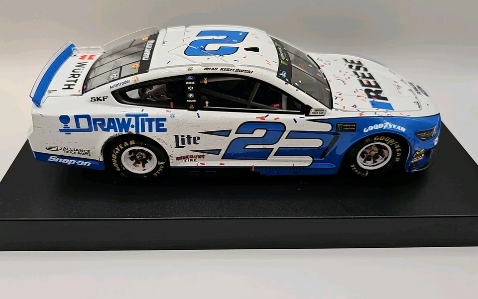 2019 #2 Brad Keselowski Reese Martinsville Win 1/24 Action NASCAR Diecast - Image 4 of 4