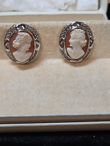 Vintage 14k White Gold Fine Carved Cameo W/filgree Edge Earrings 7 Gm. 7/8 Tall