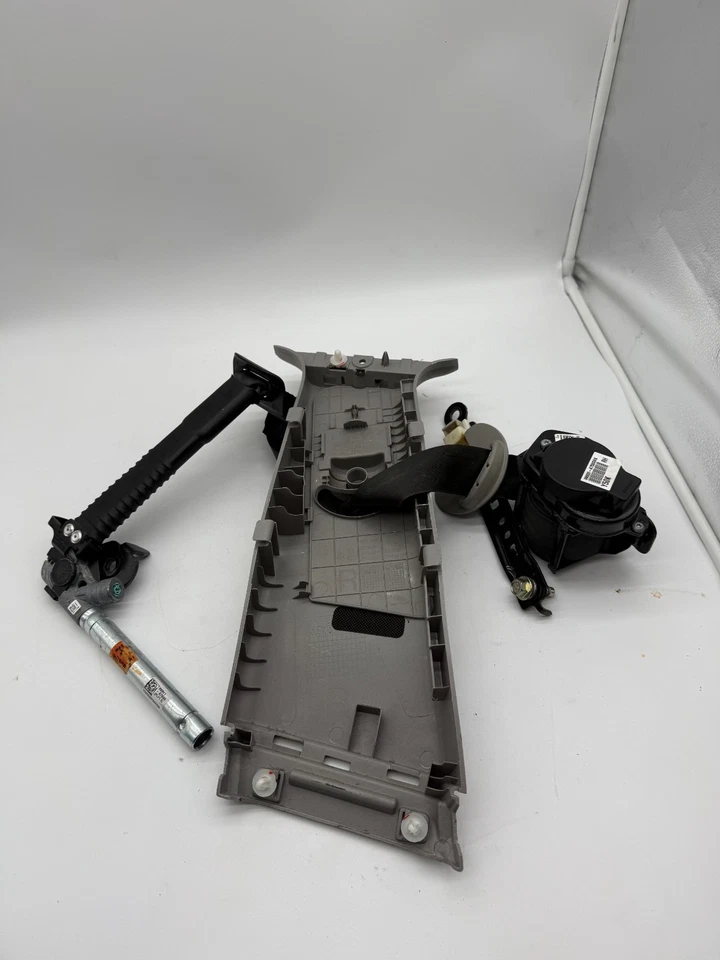 Преднатяжитель ремня безопасности переднего пассажира KIA FORTE все это вместе - Изображение 3 из 4