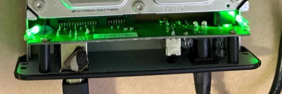 StarTech USB 2.0to SATA Hard Drive External Enclosure 3.5" Silver SAT3510U2V - Image 3 of 4